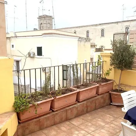 Corte Middorusso Барі